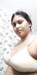 Milk tanker Bengali bhabhi topless for lover