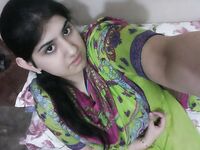 Punjabi girl teasing big boobs topless photos