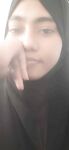 Bangladeshi hijab girl nude selfies turns hot
