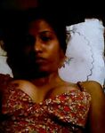 Sri Lankan girlfriend boobs show before sex pics