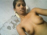 Telugu girl boobs showing topless photos