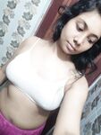 Chennai girl boobs showing selfies in bathroom