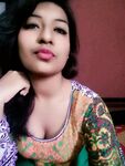 Indian beautiful college GF naked photos