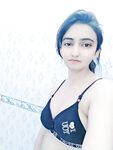 Pakistani college girl topless selfie photos
