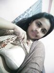 Indian college girl boobs show seducing pics