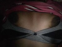 Srilankan village girl nude selfies for lover