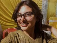 Rare boob show selfies of cute Indian girlfriend