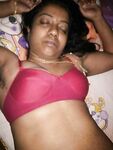 Tamil wife boobs show during sleep and sexy pics