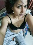 Hottest Indian office girl topless photo for teammate