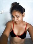 Indian girl topless boobs showing selfie pics