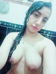Cute Indian bathing girl private body parts show
