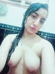 Cute Indian bathing girl private body parts show