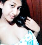 Indian girl nude selfies showing sexy boobs