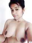Wet Indian girl topless sexy boobs selfies