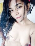 Wet Indian girl topless sexy boobs selfies