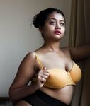 Indian model thick ass nude photo shoot pics