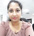 Sri Lankan office girl naked selfie photos