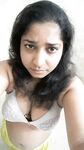 Sri Lankan office girl naked selfie photos