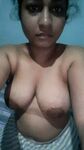 Sri Lankan office girl naked selfie photos