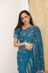 Indian Babe Jasmine In Sari Showing Off