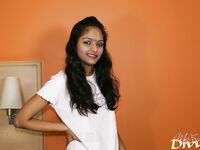 Young College Girls Divya Nude Topless