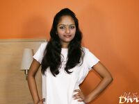 Young College Girls Divya Nude Topless