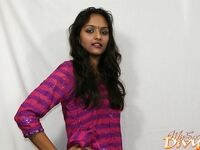 Divya Natural Tits Big Brown Nipple Hot Babe