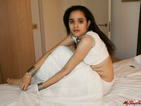 Indian Babe Jasmine White Pearl Nude Pictures