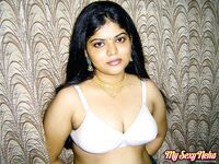 Gorgeous Neha Nair White Bra Giving Nude Pics