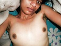 Shy Indian Sarita Bhabhi Nude Pics Leaked