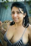 Plumpy Indian Girl Hairy Pussy Pictures