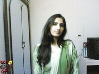 Hot Indian Babe Farida Nude Selfies