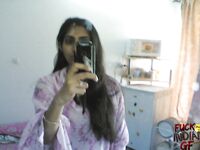 Hot Indian Babe Farida Nude Selfies