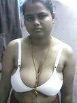 Indian Big Boob Shy Aunty Nude Pics