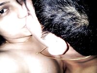 Indian Sexy Couple Leaked Honeymoon Pics