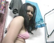 Hot Indian Punjabi Kudi Showing Boobs