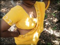 Indian Mallu Bhabhi Sexy Naval Pics