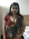 Indian Chubby Aunty Mehreen Saree Stripped Naked