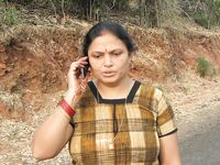 Indian Aunty Shakuntala Exposing Huge Boobs