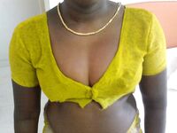 Sexy Young Wife Laila Big Boobs Exposed