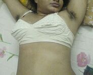 Indian Aunty Zulaikha Nude Showing Hairy Pussy
