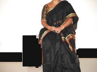 Indian Mature Aunty Anila Saree Stripped Naked