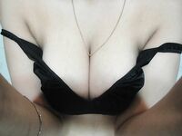 Indian Bhabhi Smita Nude Selfies Bathroom