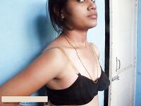 Horny Indian Girl Suhasini Posing Hot