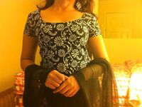 Hot Indian Girl Showing Cleavages Big Tits