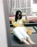 Hot Karachi Babe Nude Selfies For Boyfriend