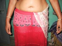 Indian Karina Bhabhi Showing Her Juicy Pussy