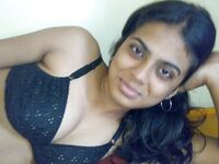 Horny Indian Girl Farha Nude Pics Leaked