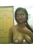Indian College Girl Slim Sexy Shower Pics