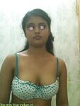 Indian College Girl Slim Sexy Shower Pics